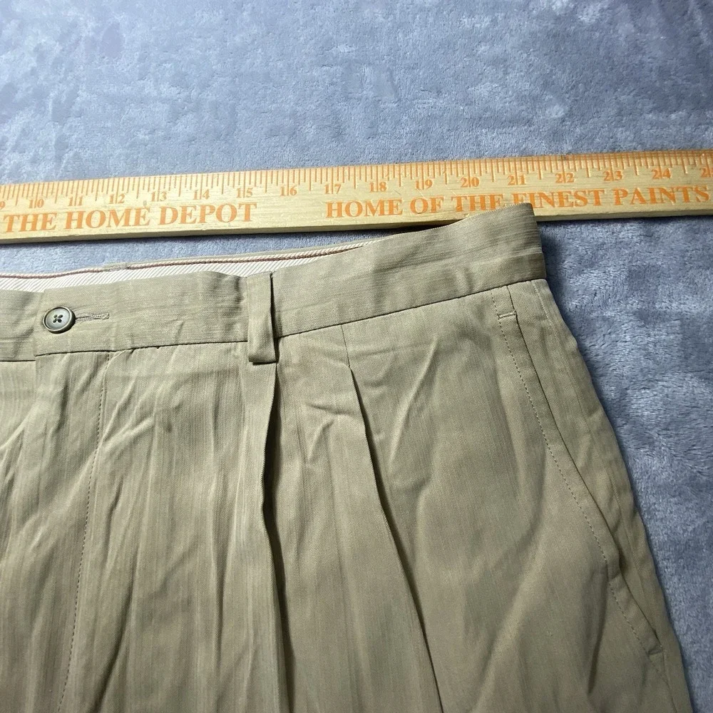 Tommy Bahama Men Shorts Size 42 Relax Khaki Brown Silk Chino Pleated Casual Golf